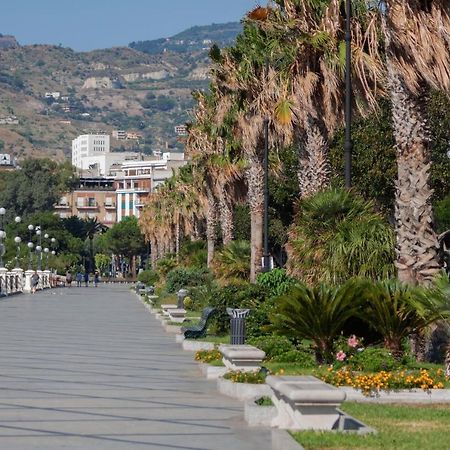 B&B I Bronzi Reggio di Calabria Bagian luar foto